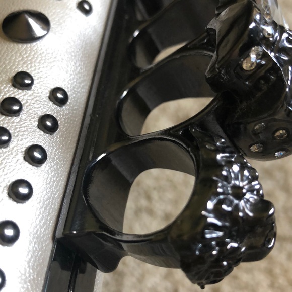 KoKo / Boohoo Skull Clutch - Picture 15 of 16